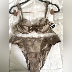 La Perla Bra and Panty Set NWT